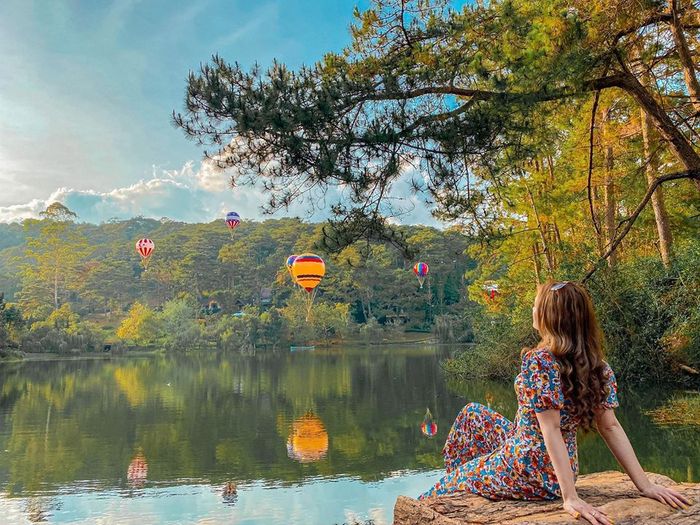 thong-tin-lien-he-lac-tien-gioi