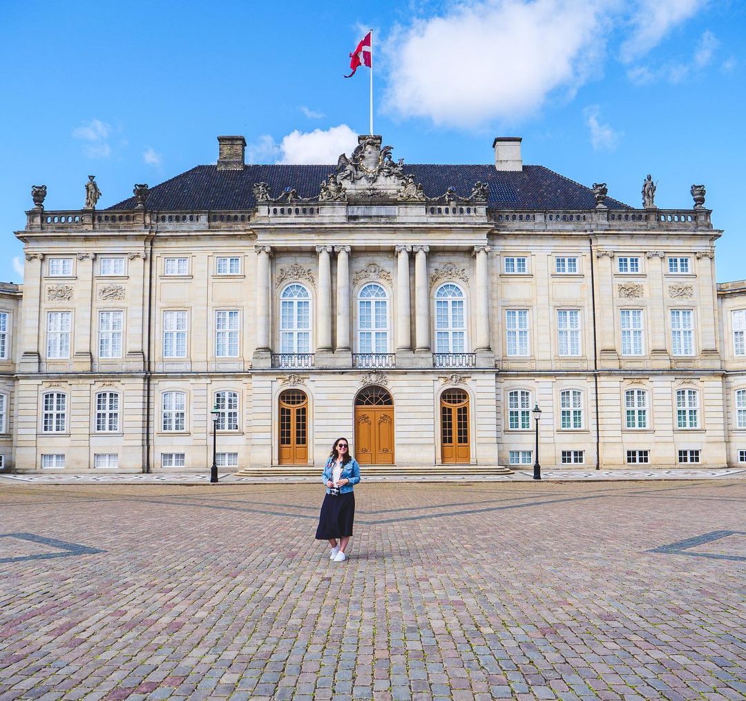 Amalienborg-Palace-ivivu