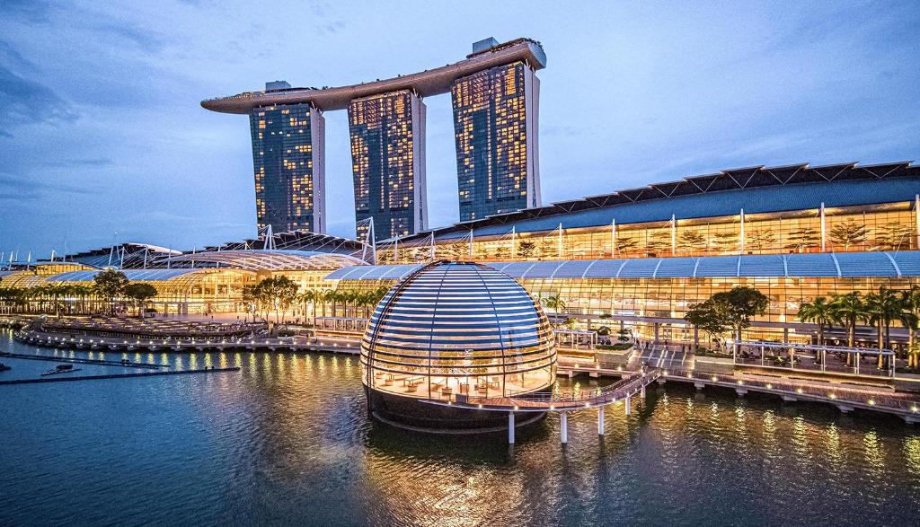 Marina- Bay- Sands -Singapore-ivivu