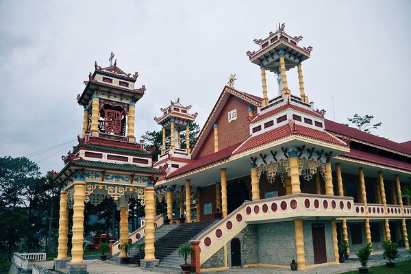 Nhà thờ Du sinh đậm chất Á Đông