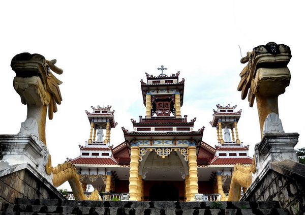 Nhà thờ Du sinh đậm chất Á Đông1