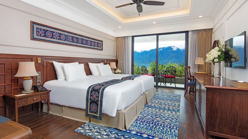 Silk-Path-Grand-Resort-Spa-Sapa-ivivu-1
