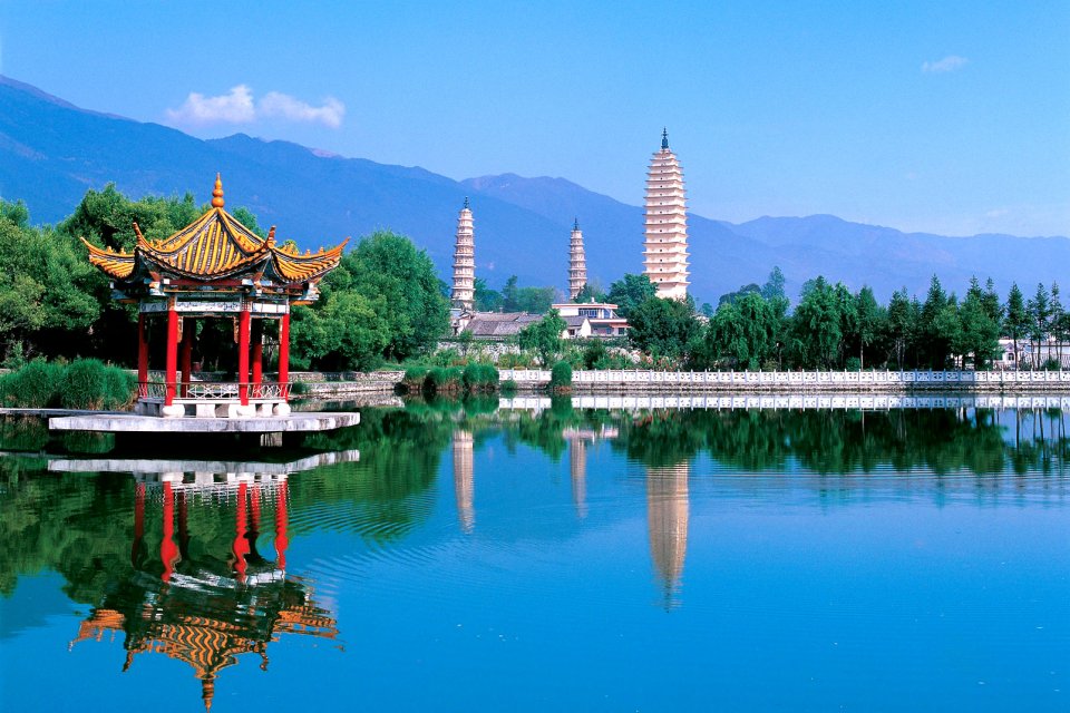 Tam-Tháp-Đại-Lý-ivivu