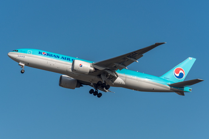 Hãng hàng không quốc gia Hàn Quốc Korean Air cho biết họ sẽ cân trọng lượng hành khách - Ảnh: KOREA HERALD