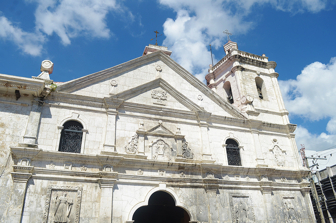 Toạ lạc tại trung tâm thành phố Cebu, Philippines, nhà thờ Basilica Santo Nino được cho là địa chỉ tôn giáo lâu đời nhất tại đây. Nhà thờ được khởi công xây dựng và hoàn thành vào khoảng cuối năm 1739 đầu 1940.