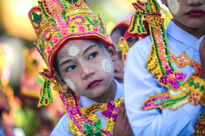 Chùa Shwedagon cũng là nơi diễn ra nhiều nghi lễ Phật giáo quan trọng. Một trong số đó là lễ xuất gia (Shin Pyu hoặc Noviciation Ceremony), đây là nghi lễ quan trọng nhất trong đời người Myanmar.