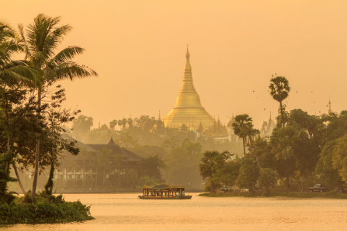 Chùa vàng Shwedagon nổi tiếng bậc nhất Myanmar. Ảnh: Travelheart. Chùa vàng Shwedagon nổi tiếng bậc nhất Myanmar. Ảnh: Travelheart.