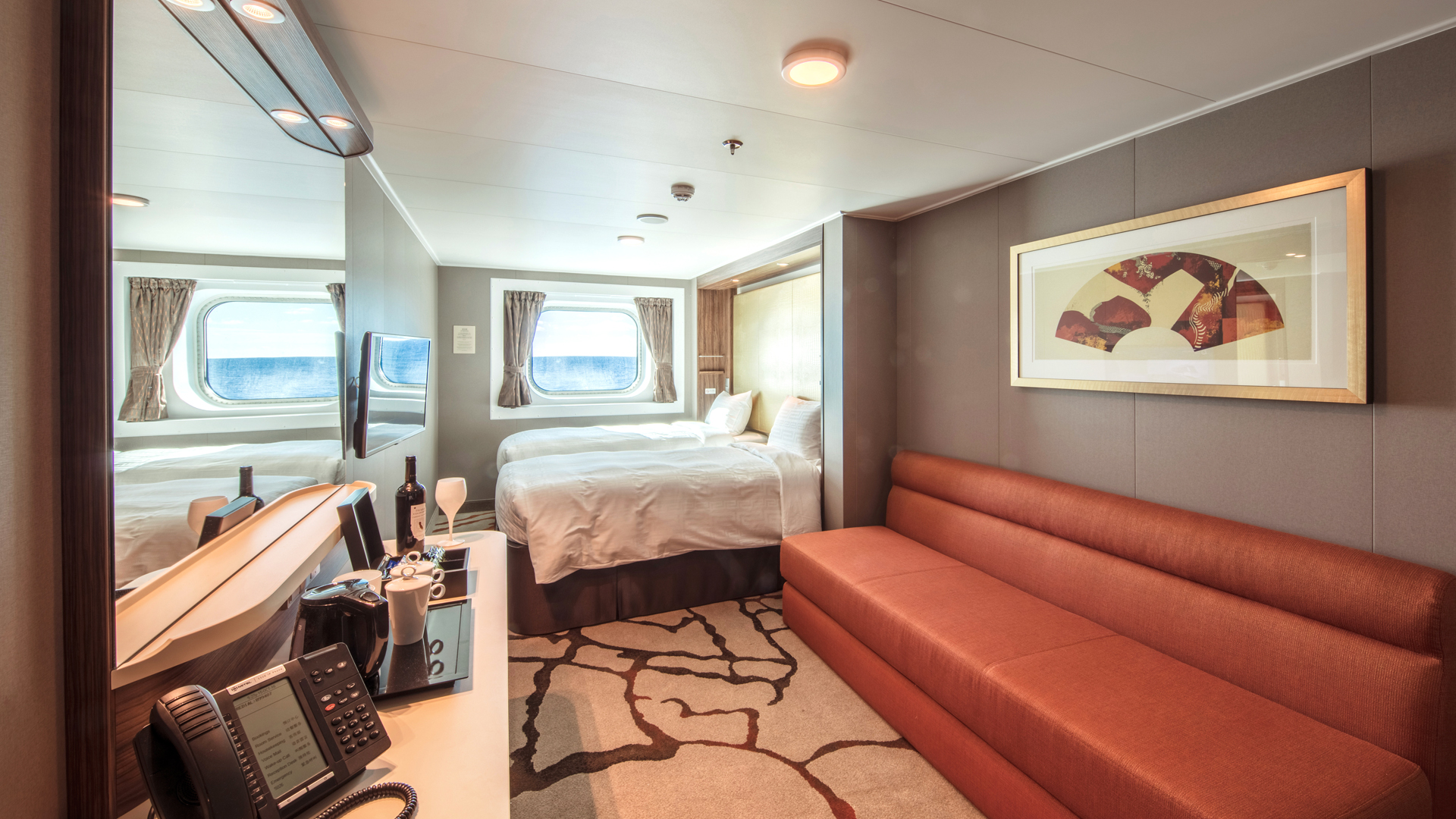 Hạng phòng Oceanview Stateroom.