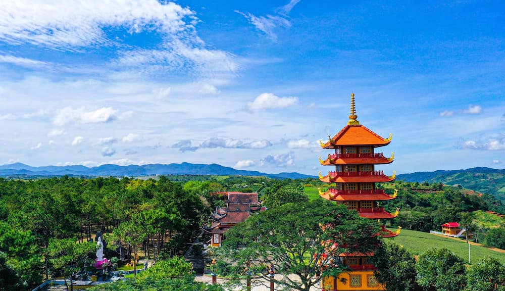 Du lịch Lâm Đồng - Khám phá vẻ đẹp tiềm ẩn trong lòng miền đất Tây Nguyên