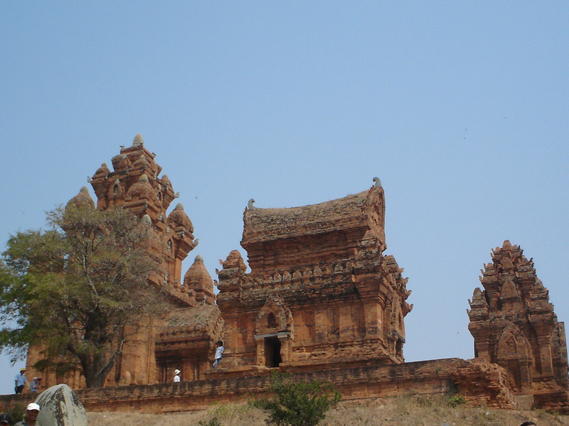 Tour du lịch Phan Rang - Tháp Chàm Khám phá vùng đất đầy nắng gió và văn hóa